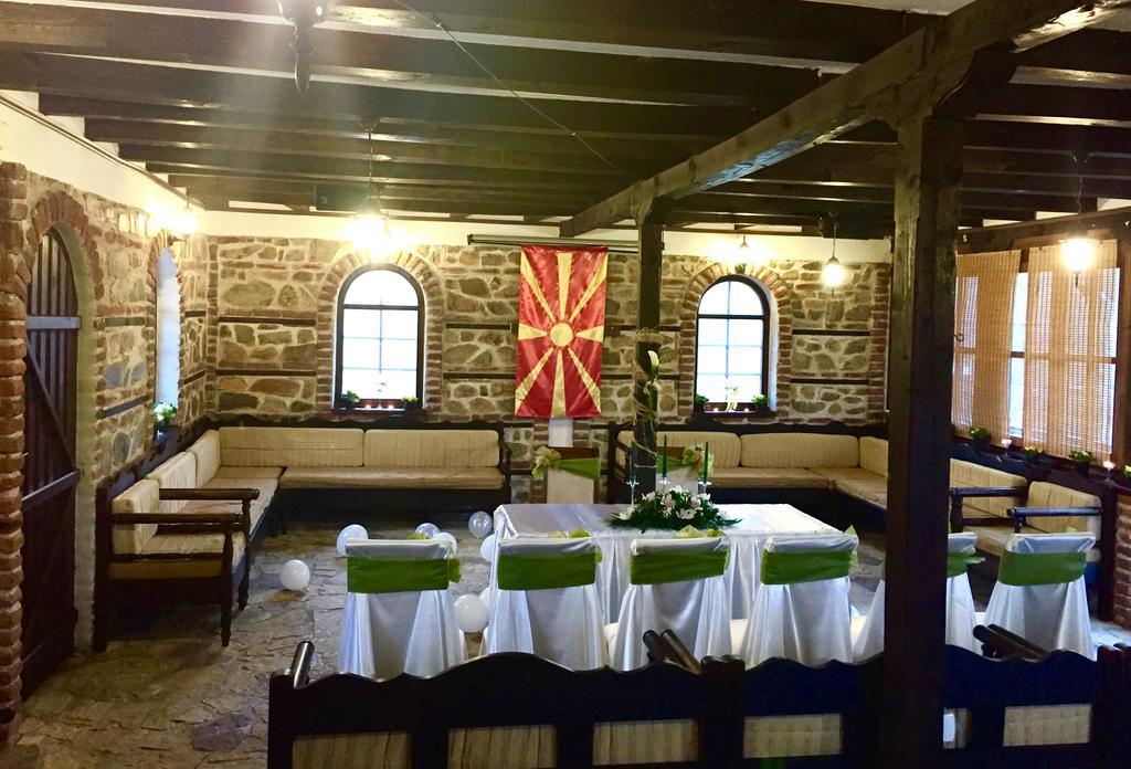 Hotel Manastir Берово Экстерьер фото